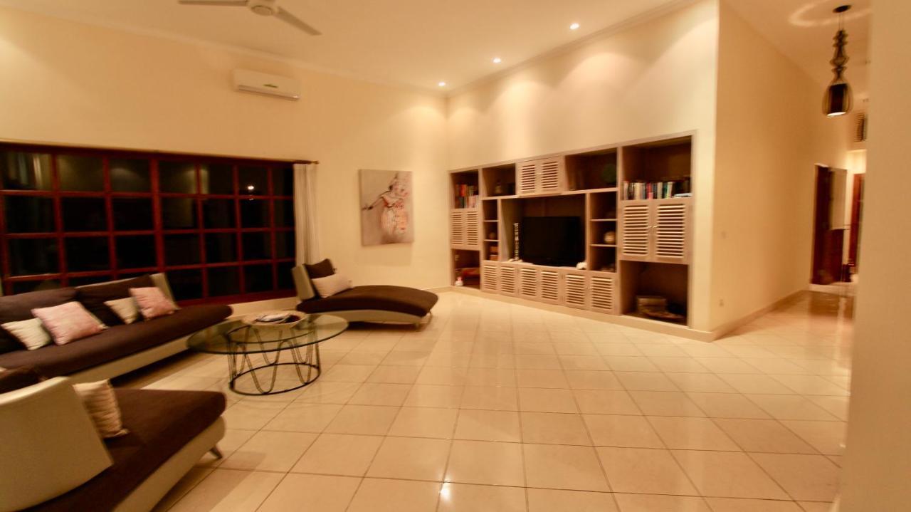 Villa Surgawi Lovina Exterior foto